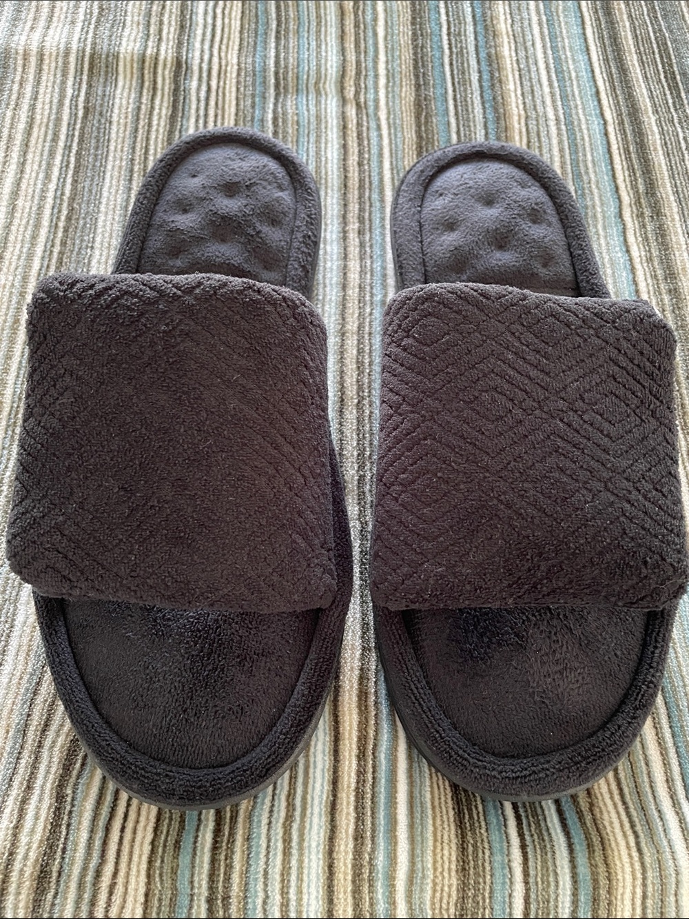 Isotoner Gemma Micro Terry Cloth Adjustable Slide Slippers